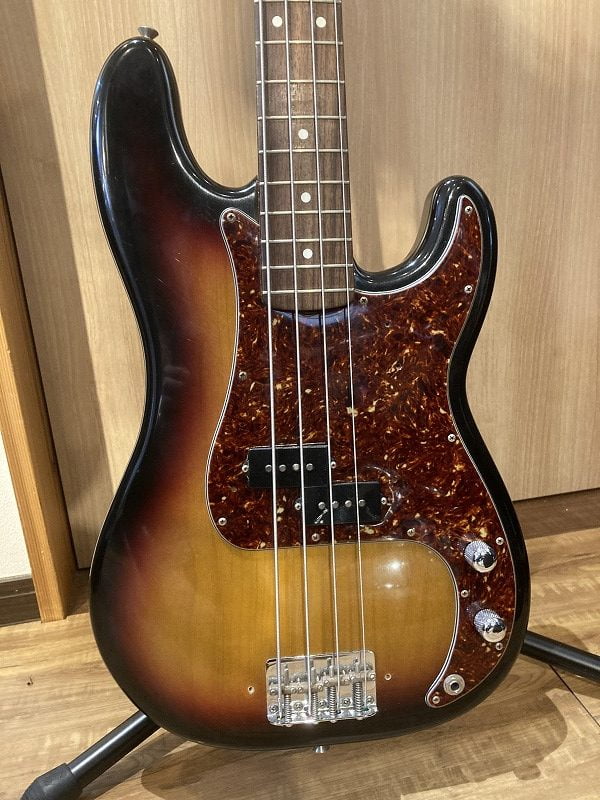 Fender American Vintage '62 Precision Bass-4