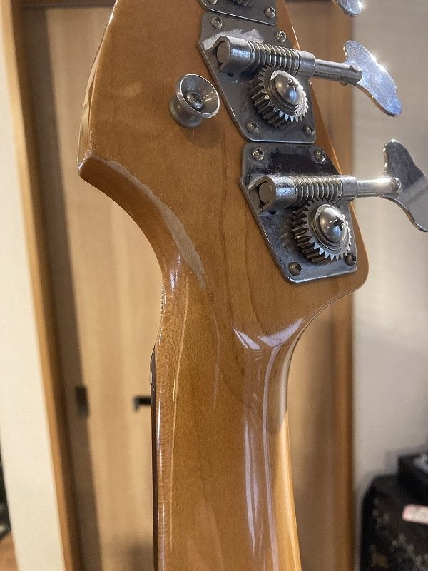 Fender American Vintage '62 Precision Bass-2
